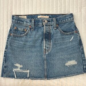 Levi’s Denim Mini Skirt